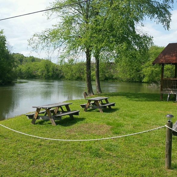 Meet your Posher, T - Picture 1 of 1